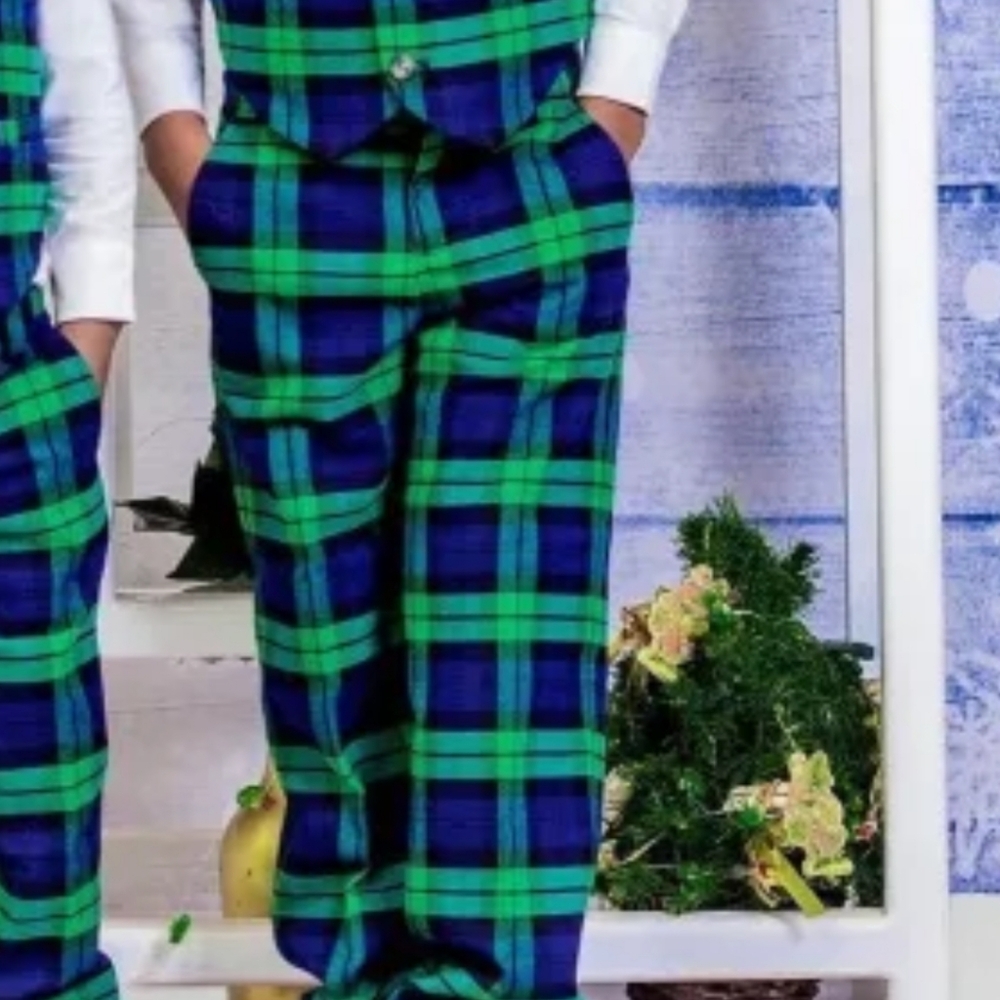 Gorgeous 2 piece set from Janie and Jack. Sold out online